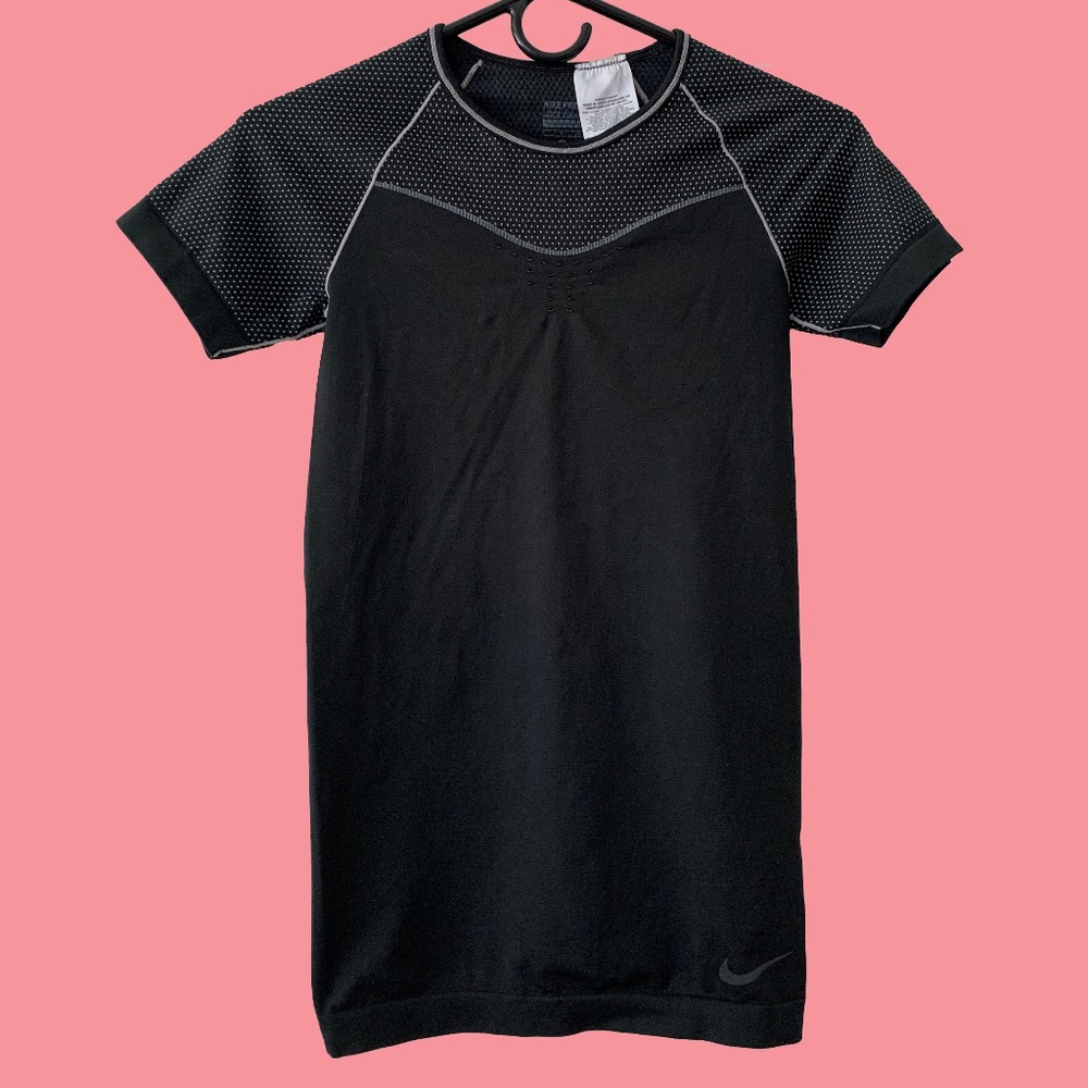 Nike Pro Workout Top